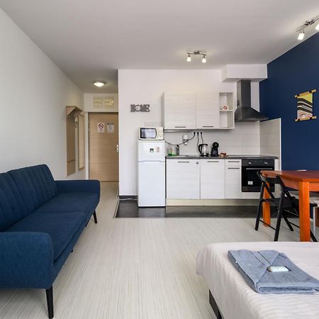 Sun Resort Residential Suite-Free Parking Garage Same Building بودابست المظهر الخارجي الصورة